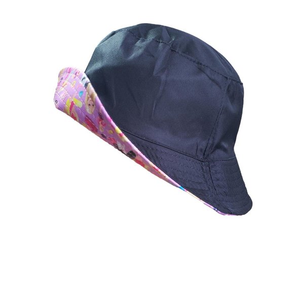 Bucket Reversible Hat Barbie Logo Pattern / Black Cap Hat - Picture 2 of 4